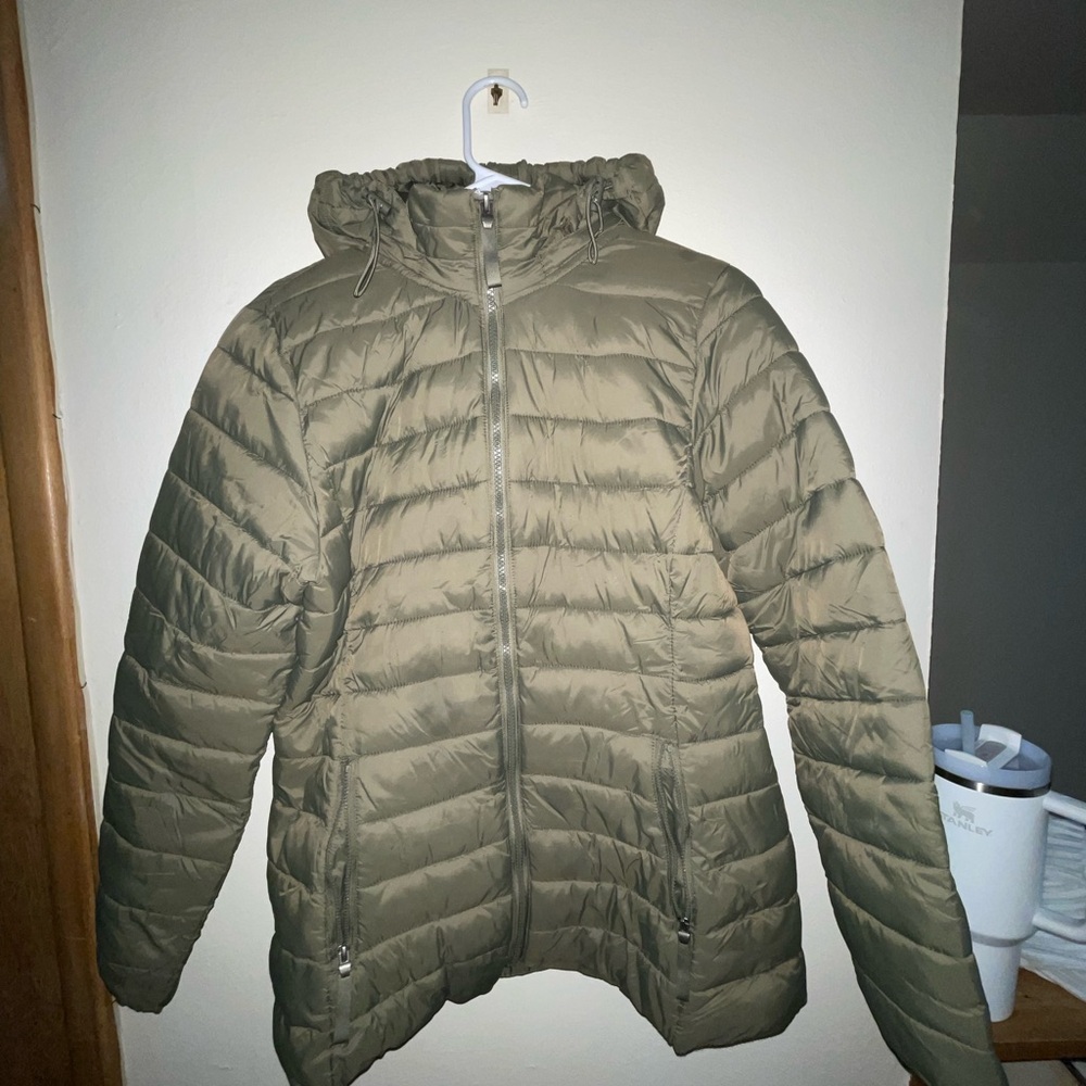 Women's Olive Puffer Jacket